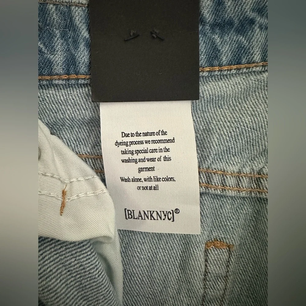 BLANKNYC The Baxter Ribcage Straight Leg High Rise Button Fly Women  Jeans 28